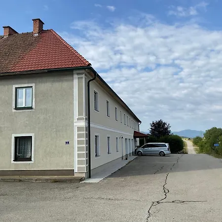 Gaestezimmer Am Bauernhof Penzion Behamberg
