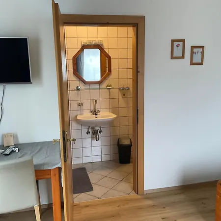Gaestezimmer Am Bauernhof Behamberg
