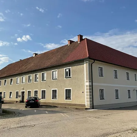 Gaestezimmer Am Bauernhof