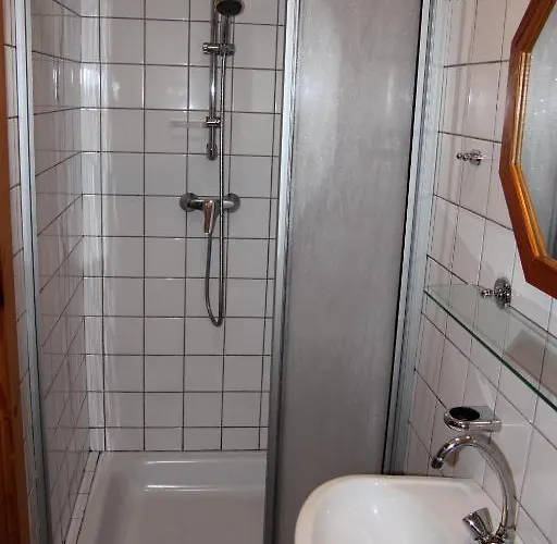 Merkinger Pensión 3*